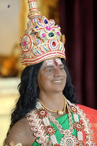 http://nithyananda.org/sites/default/files/photo-gallery/2018-10Oct-22-nithyananda-diary_bengaluru-aadheenam_uttamotama-seva_7T7A5539.JPG