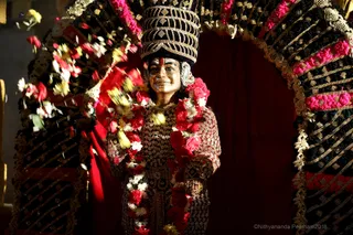 http://nithyananda.org/sites/default/files/photo-gallery/2018-10Oct-25-nithyananda-diary_bengaluru-aadheenam_uttamotama-seva_7T7A5593.JPG