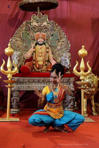 http://nithyananda.org/sites/default/files/photo-gallery/2018-10Oct-25-nithyananda-diary_bengaluru-aadheenam_uttamotama-seva_7T9A5519.JPG