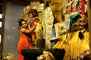 http://nithyananda.org/sites/default/files/photo-gallery/2018-10Oct-26-nithyananda-diary_bengaluru-aadheenam_uttamotama-seva_7T9A9244.JPG