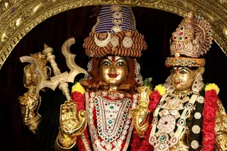 http://nithyananda.org/sites/default/files/photo-gallery/2018-10Oct-27-nithyananda-diary_bengaluru-aadheenam_uttamotama-seva_7T7A9538.JPG