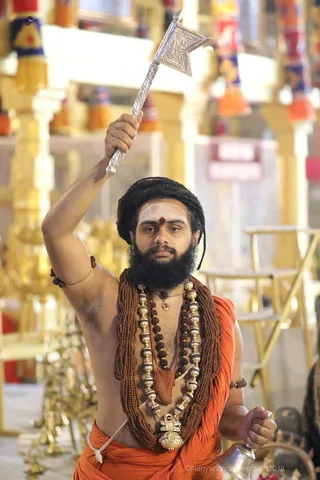 http://nithyananda.org/sites/default/files/photo-gallery/2018-11Nov-05-nithyananda-diary_bengaluru-aadheenam_uttamotama-seva_7T9A0117.JPG
