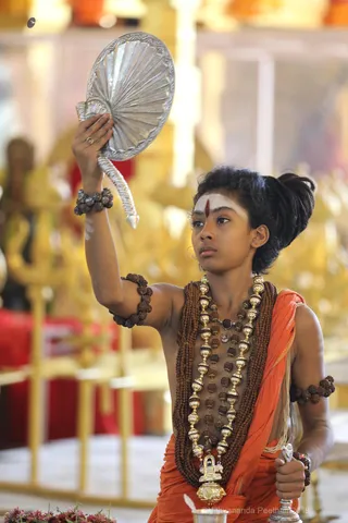 http://nithyananda.org/sites/default/files/photo-gallery/2018-11Nov-05-nithyananda-diary_bengaluru-aadheenam_uttamotama-seva_7T9A0187.JPG