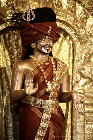 http://nithyananda.org/sites/default/files/photo-gallery/2018-11Nov-06-nithyananda-diary_bengaluru-aadheenam_uttamotama-seva_7T9A0244.JPG