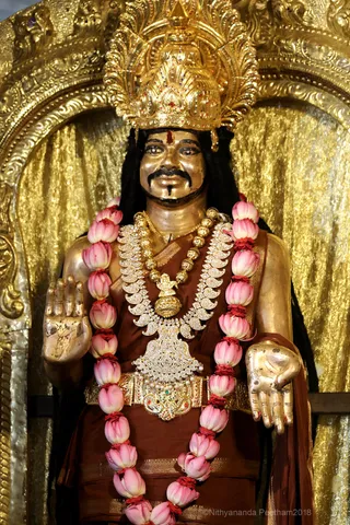 http://nithyananda.org/sites/default/files/photo-gallery/2018-11Nov-06-nithyananda-diary_bengaluru-aadheenam_uttamotama-seva_7T9A0331.JPG