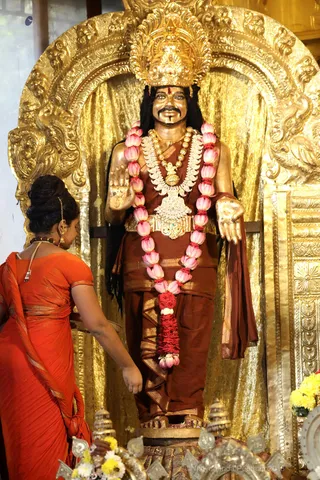 http://nithyananda.org/sites/default/files/photo-gallery/2018-11Nov-06-nithyananda-diary_bengaluru-aadheenam_uttamotama-seva_7T9A0333.JPG