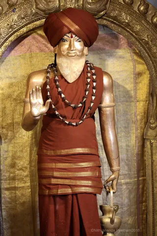 http://nithyananda.org/sites/default/files/photo-gallery/2018-11Nov-06-nithyananda-diary_bengaluru-aadheenam_uttamotama-seva_7T9A0354.JPG