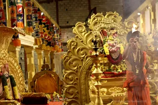 http://nithyananda.org/sites/default/files/photo-gallery/2018-11Nov-06-nithyananda-diary_bengaluru-aadheenam_uttamotama-seva_7T9A0493.JPG