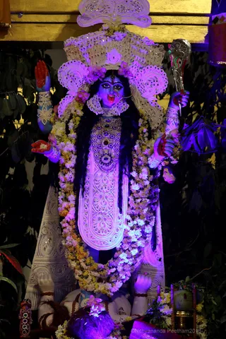 http://nithyananda.org/sites/default/files/photo-gallery/2018-11Nov-07-nithyananda-diary_bengaluru-aadheenam_uttamotama-seva_7T9A0565_0.JPG