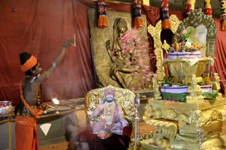 http://nithyananda.org/sites/default/files/photo-gallery/2018-11Nov-08-nithyananda-diary_bengaluru-aadheenam_uttamotama-seva_7T9A0151.JPG