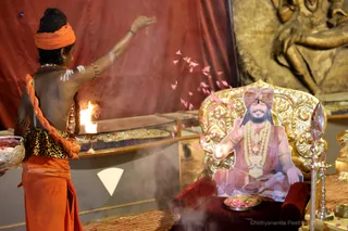 http://nithyananda.org/sites/default/files/photo-gallery/2018-11Nov-08-nithyananda-diary_bengaluru-aadheenam_uttamotama-seva_7T9A0152.JPG