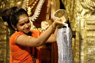 http://nithyananda.org/sites/default/files/photo-gallery/2018-11Nov-09-nithyananda-diary_bengaluru-aadheenam_uttamotama-seva_7T9A0185.JPG