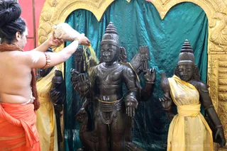 http://nithyananda.org/sites/default/files/photo-gallery/2018-11Nov-10-nithyananda-diary_bengaluru-aadheenam_uttamotama-seva_7T9A0499.JPG