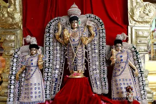 http://nithyananda.org/sites/default/files/photo-gallery/2018-11Nov-11-nithyananda-diary_bengaluru-aadheenam_uttamotama-seva_7T9A0690.JPG