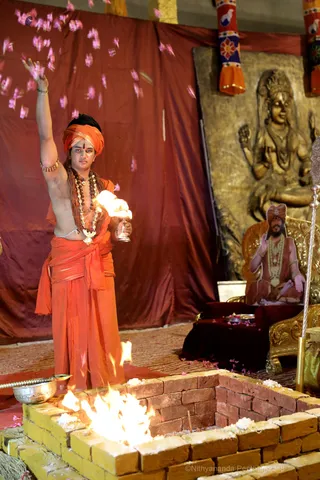 http://nithyananda.org/sites/default/files/photo-gallery/2018-11Nov-11-nithyananda-diary_bengaluru-aadheenam_uttamotama-seva_7T9A0758.JPG