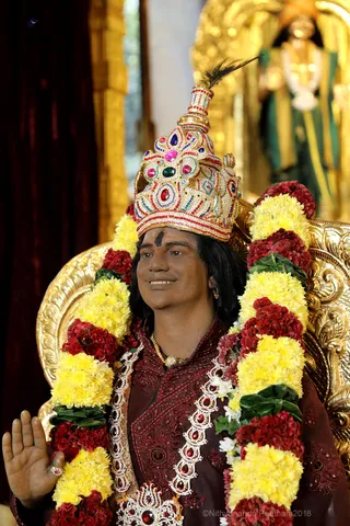 http://nithyananda.org/sites/default/files/photo-gallery/2018-11Nov-12-nithyananda-diary_bengaluru-aadheenam_uttamotama-seva_7T9A0844.JPG