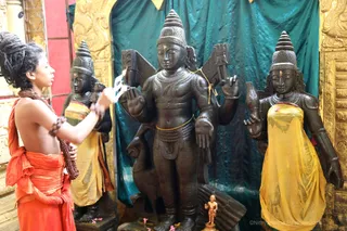 http://nithyananda.org/sites/default/files/photo-gallery/2018-11Nov-12-nithyananda-diary_bengaluru-aadheenam_uttamotama-seva_7T9A0855.JPG
