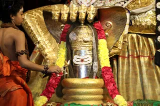 http://nithyananda.org/sites/default/files/photo-gallery/2018-11Nov-12-nithyananda-diary_bengaluru-aadheenam_uttamotama-seva_7T9A0901.JPG