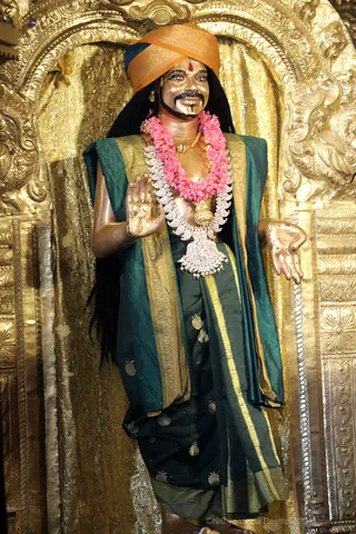 http://nithyananda.org/sites/default/files/photo-gallery/2018-11Nov-12-nithyananda-diary_bengaluru-aadheenam_uttamotama-seva_7T9A0902.JPG