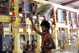 http://nithyananda.org/sites/default/files/photo-gallery/2018-11Nov-13-nithyananda-diary_bengaluru-aadheenam_uttamotama-seva_7T9A1006.JPG