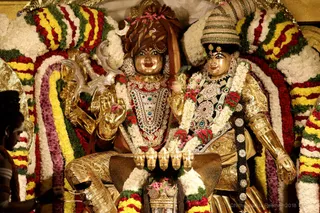 http://nithyananda.org/sites/default/files/photo-gallery/2018-11Nov-14-nithyananda-diary_bengaluru-aadheenam_uttamotama-seva_7T9A1081.JPG