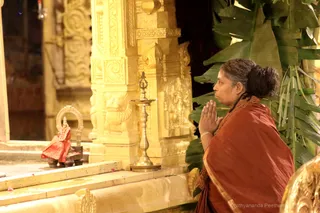 http://nithyananda.org/sites/default/files/photo-gallery/2018-11Nov-14-nithyananda-diary_bengaluru-aadheenam_uttamotama-seva_7T9A1133.JPG