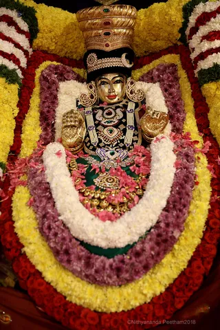 http://nithyananda.org/sites/default/files/photo-gallery/2018-11Nov-14-nithyananda-diary_bengaluru-aadheenam_uttamotama-seva_7T9A1158.JPG
