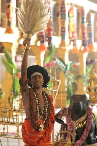 http://nithyananda.org/sites/default/files/photo-gallery/2018-11Nov-14-nithyananda-diary_bengaluru-aadheenam_uttamotama-seva_7T9A1207.JPG