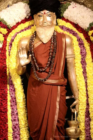 http://nithyananda.org/sites/default/files/photo-gallery/2018-11Nov-16-nithyananda-diary_bengaluru-aadheenam_uttamotama-seva_7T7A1366_0.JPG