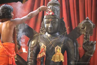 http://nithyananda.org/sites/default/files/photo-gallery/2018-11Nov-16-nithyananda-diary_bengaluru-aadheenam_uttamotama-seva_7T7A1389_0.JPG