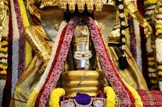 http://nithyananda.org/sites/default/files/photo-gallery/2018-11Nov-16-nithyananda-diary_bengaluru-aadheenam_uttamotama-seva_7T7A1395_0.JPG