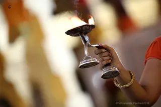 http://nithyananda.org/sites/default/files/photo-gallery/2018-11Nov-16-nithyananda-diary_bengaluru-aadheenam_uttamotama-seva_7T7A1509.JPG