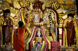 http://nithyananda.org/sites/default/files/photo-gallery/2018-11Nov-16-nithyananda-diary_bengaluru-aadheenam_uttamotama-seva_7T7A1510.JPG