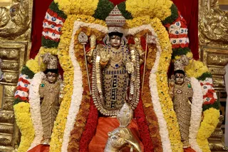 http://nithyananda.org/sites/default/files/photo-gallery/2018-11Nov-18-nithyananda-diary_bengaluru-aadheenam_uttamotama-seva_7T7A1655.JPG