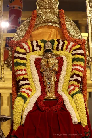 http://nithyananda.org/sites/default/files/photo-gallery/2018-11Nov-19-nithyananda-diary_bengaluru-aadheenam_uttamotama-seva_7T7A1733.JPG