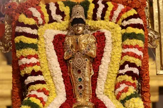 http://nithyananda.org/sites/default/files/photo-gallery/2018-11Nov-19-nithyananda-diary_bengaluru-aadheenam_uttamotama-seva_7T7A1734.JPG