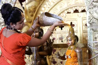 http://nithyananda.org/sites/default/files/photo-gallery/2018-11Nov-19-nithyananda-diary_bengaluru-aadheenam_uttamotama-seva_7T7A1776.JPG