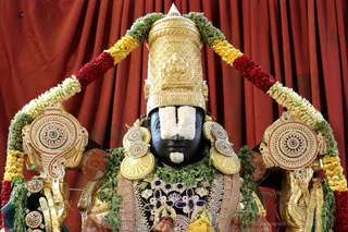 http://nithyananda.org/sites/default/files/photo-gallery/2018-11Nov-19-nithyananda-diary_bengaluru-aadheenam_uttamotama-seva_7T7A1857.JPG