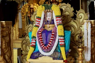 http://nithyananda.org/sites/default/files/photo-gallery/2018-11Nov-19-nithyananda-diary_bengaluru-aadheenam_uttamotama-seva_7T7A1863.JPG
