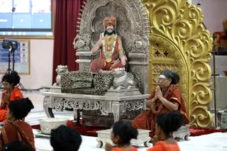 http://nithyananda.org/sites/default/files/photo-gallery/2018-11Nov-19-nithyananda-diary_bengaluru-aadheenam_uttamotama-seva_7T9A2171.JPG