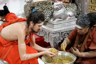 http://nithyananda.org/sites/default/files/photo-gallery/2018-11Nov-19-nithyananda-diary_bengaluru-aadheenam_uttamotama-seva_7T9A2282.JPG