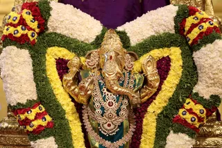 http://nithyananda.org/sites/default/files/photo-gallery/2018-11Nov-20-nithyananda-diary_bengaluru-aadheenam_uttamotama-seva_7T7A1873.JPG