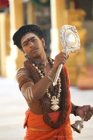 http://nithyananda.org/sites/default/files/photo-gallery/2018-11Nov-20-nithyananda-diary_bengaluru-aadheenam_uttamotama-seva_7T7A1899.JPG