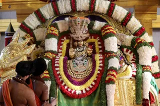 http://nithyananda.org/sites/default/files/photo-gallery/2018-11Nov-20-nithyananda-diary_bengaluru-aadheenam_uttamotama-seva_7T7A1917.JPG