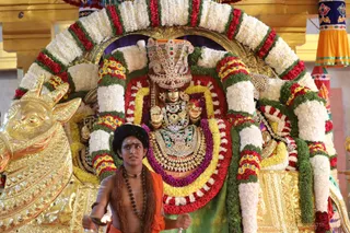 http://nithyananda.org/sites/default/files/photo-gallery/2018-11Nov-20-nithyananda-diary_bengaluru-aadheenam_uttamotama-seva_7T7A1920.JPG
