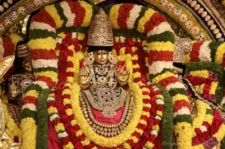 http://nithyananda.org/sites/default/files/photo-gallery/2018-11Nov-21-nithyananda-diary_bengaluru-aadheenam_uttamotama-seva_7T7A2013.JPG