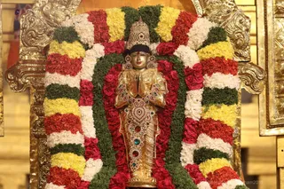 http://nithyananda.org/sites/default/files/photo-gallery/2018-11Nov-21-nithyananda-diary_bengaluru-aadheenam_uttamotama-seva_7T7A2015.JPG