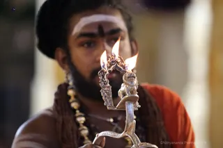 http://nithyananda.org/sites/default/files/photo-gallery/2018-11Nov-21-nithyananda-diary_bengaluru-aadheenam_uttamotama-seva_7T7A2026.JPG