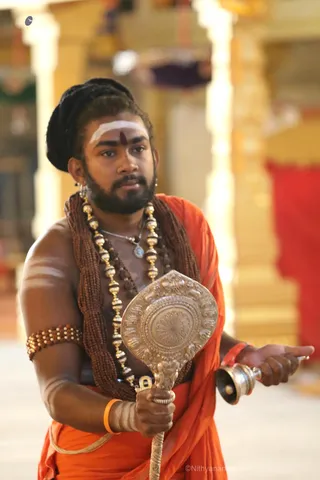 http://nithyananda.org/sites/default/files/photo-gallery/2018-11Nov-21-nithyananda-diary_bengaluru-aadheenam_uttamotama-seva_7T7A2033.JPG