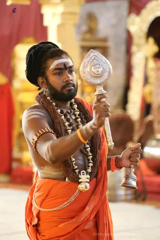 http://nithyananda.org/sites/default/files/photo-gallery/2018-11Nov-21-nithyananda-diary_bengaluru-aadheenam_uttamotama-seva_7T7A2038.JPG